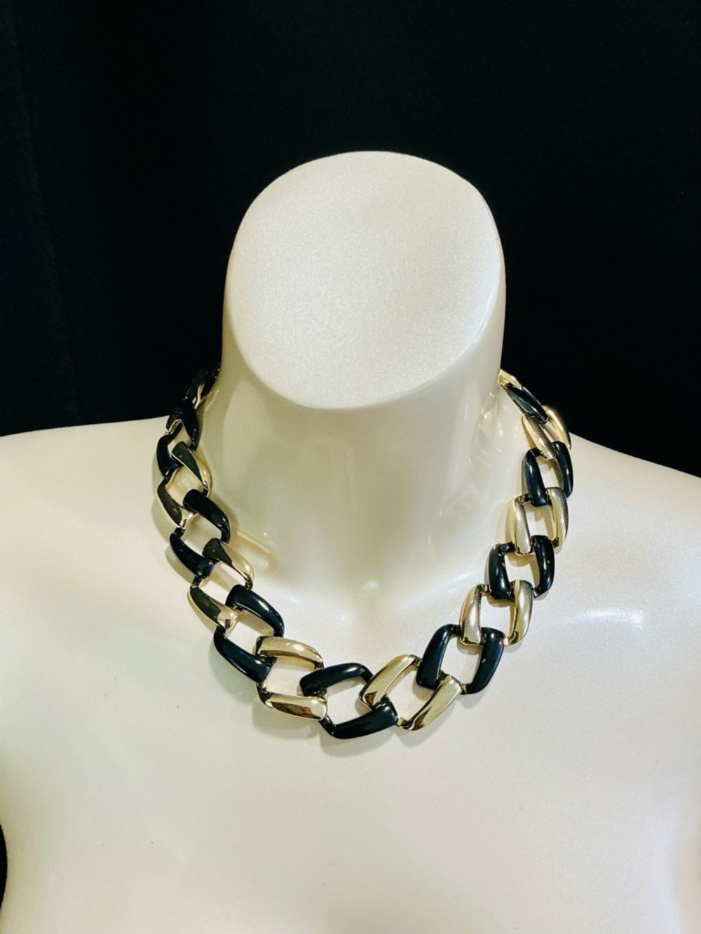 Gold and Black Enamel Lightweight Chain Link Necklace Classic Timeless Chic